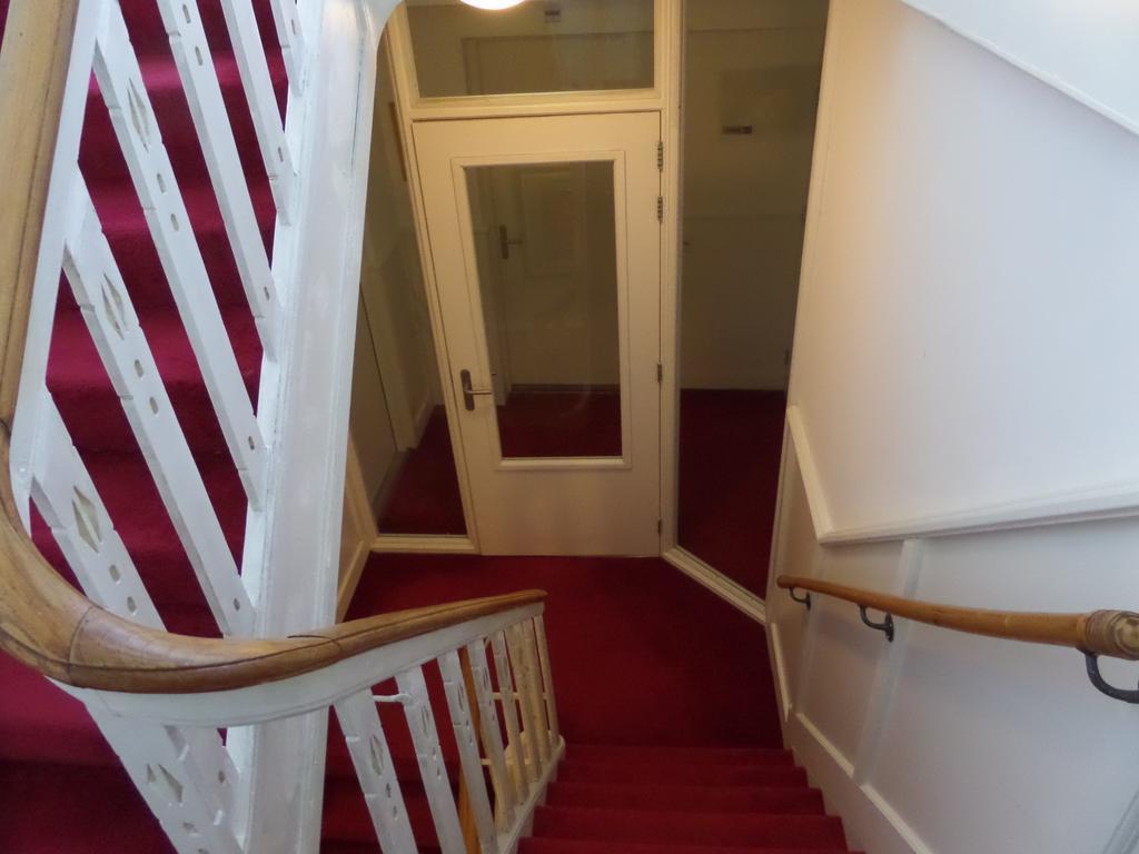 Royal Hotel Ротердам Екстериор снимка